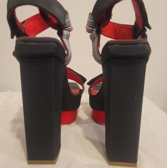 Jeffrey Campbell "ZUMBA" sz9.5 - Picture 3 of 5